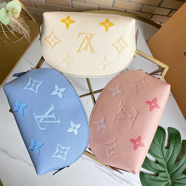 COSMETIC POUCH