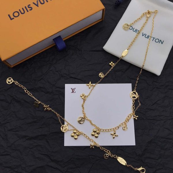 Blooming Supple Necklace Bracelet Set