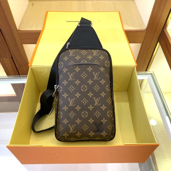 AAA-Avenue Slingbag NM M46327