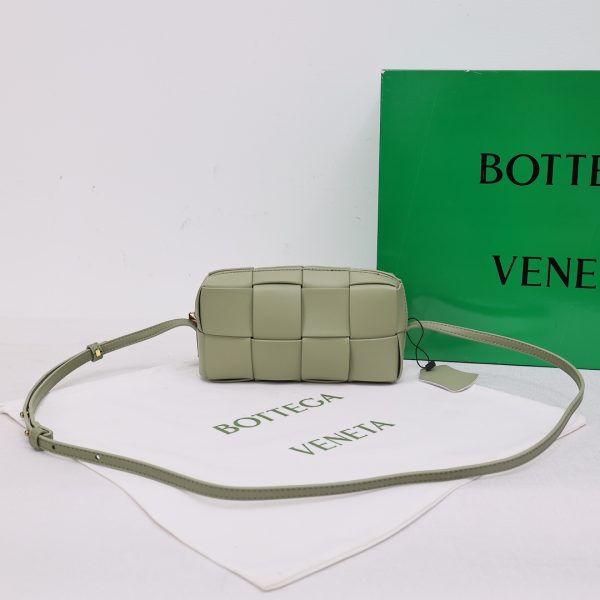 Mini Cassette Cross-Body Bag green