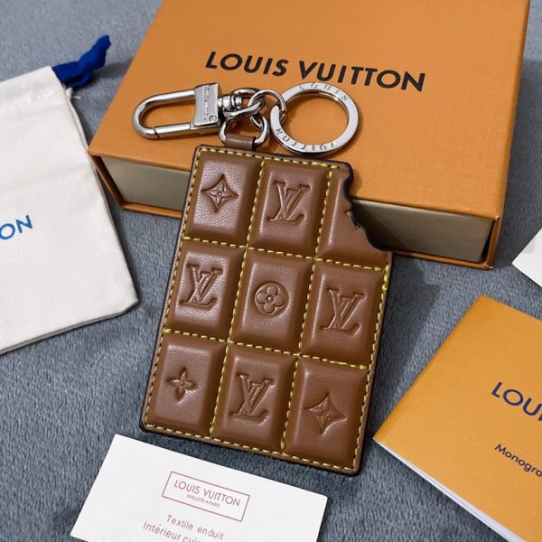 Chocolate Key Holder D05