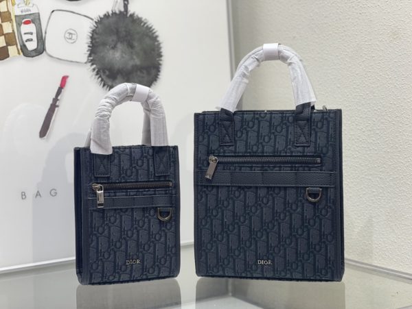 Safari North-South Tote Bag blk