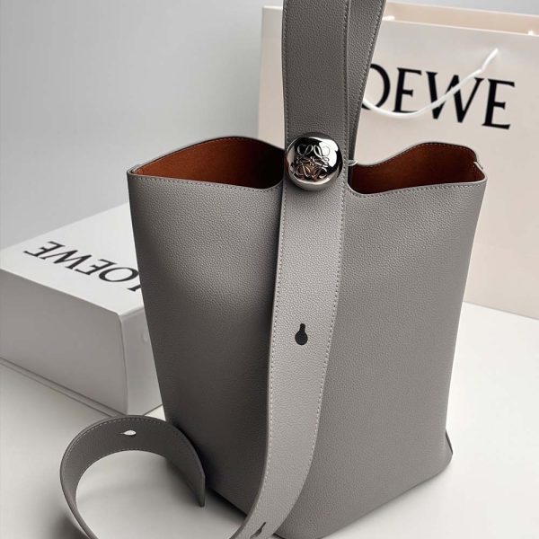 Medium Pebble bucket grey