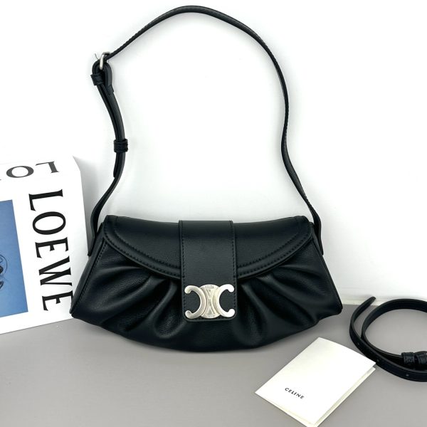 TEEN POLLY in Supple Calfskin black