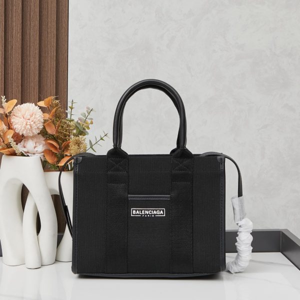 Balenciaga Hardware Small Tote black