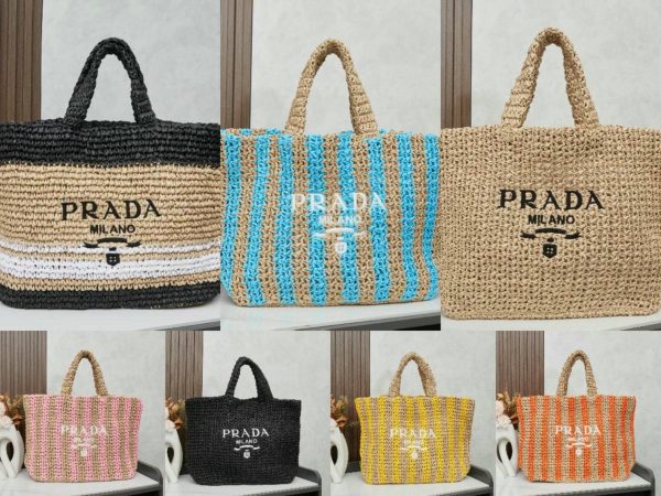 Crochet tote bag