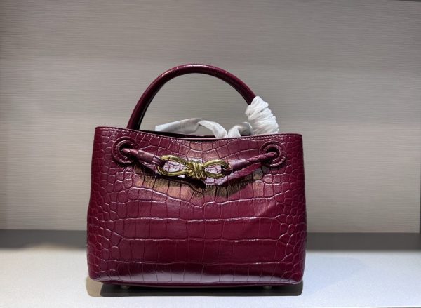 BV Small Alligator Andiamo wine red