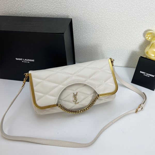87 Quilted Shoulder Bag (10)