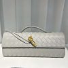 Andiamo Clutch (29)