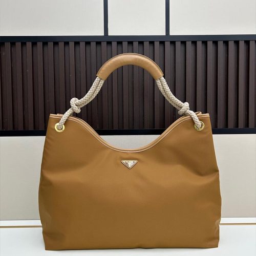 Prada Mariner large Re-Nylon shoulder bag (10)