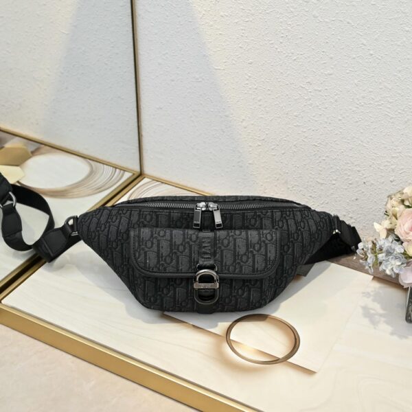 Dior 8 Belt Bag Black Dior Oblique Jacquard