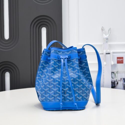 Petit Flot Bucket Bag (10)