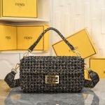 Baguette Interlace bag (1)