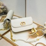 30 Montaigne Avenue Bag (19)