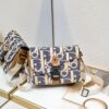 Saddle Messenger