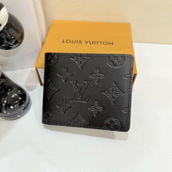 Multiple Wallet