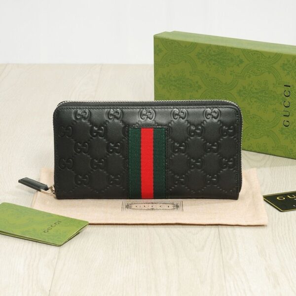 Black Ophidia zip around wallet (1)