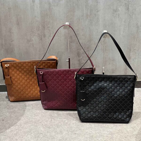 Emblem Medium Leather Tote Bag (1)
