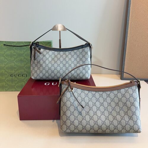 GG Emblem medium shoulder bag999