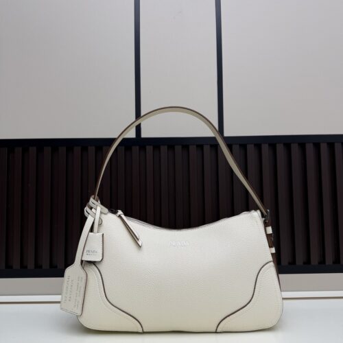 Prada Aimèe large leather shoulder bag (17)