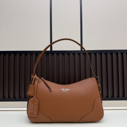 Prada Aimèe large leather shoulder bag (9)