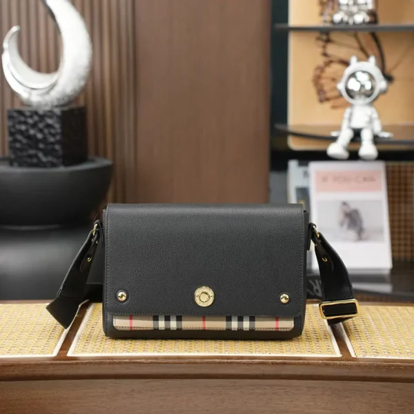 Burberry Medium Note Bag Black
