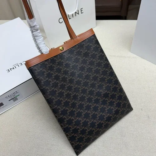 Medium Flat Shopper In Triomphe Canvas (1)