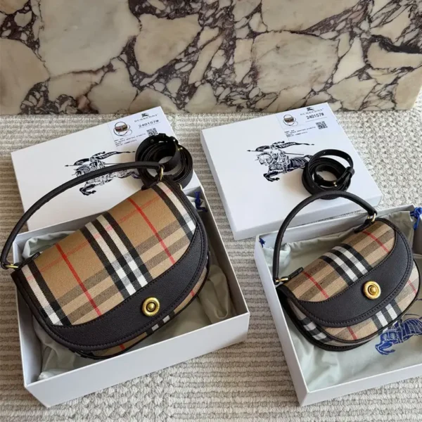 Highlands Crossbody Bag