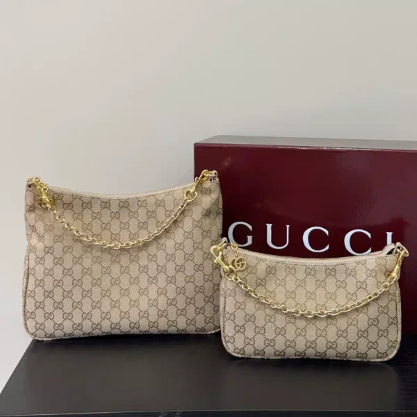 Lady Lunetta Chain small/medium shoulder bag Beige