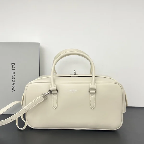 Le 7 Bowling Bag Medium silver logo off white